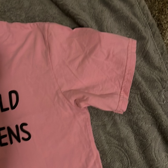 EUC LARGE STRANGER THINGS GRAPHIC TEE LARGE PINK AND BLACK Port & Compan… - Picture 4 of 6